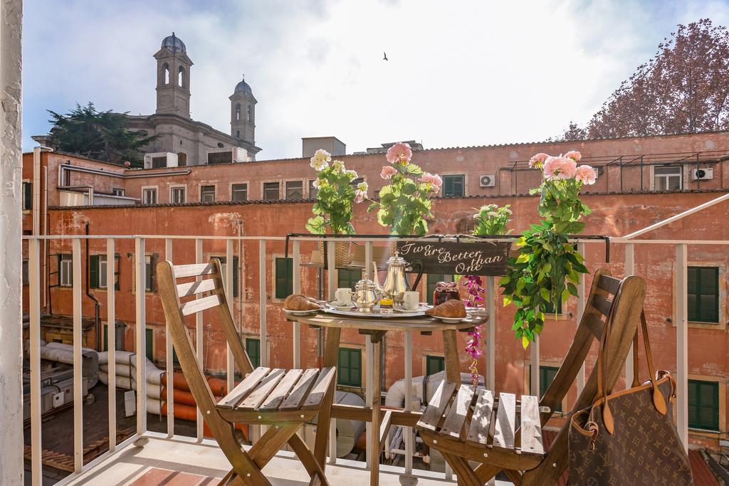 Townhouse By The Spanish Steps Рим Номер фото